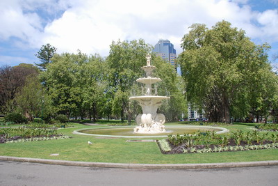 Melbourne - fontána za Royal Exhibition Building