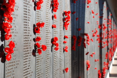 Canberra - deska padlých ve válečném památníku