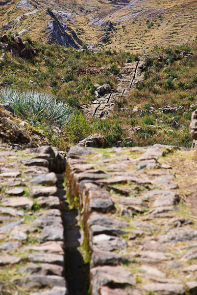 Inca canal - pořád do kopce